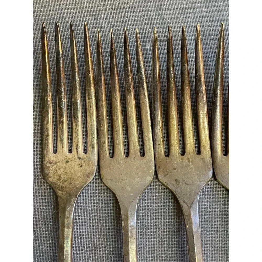 Vintage Forks Tudor Oneida Silverplate Tarnished Flatwear Lot Of 6 Dinner 7